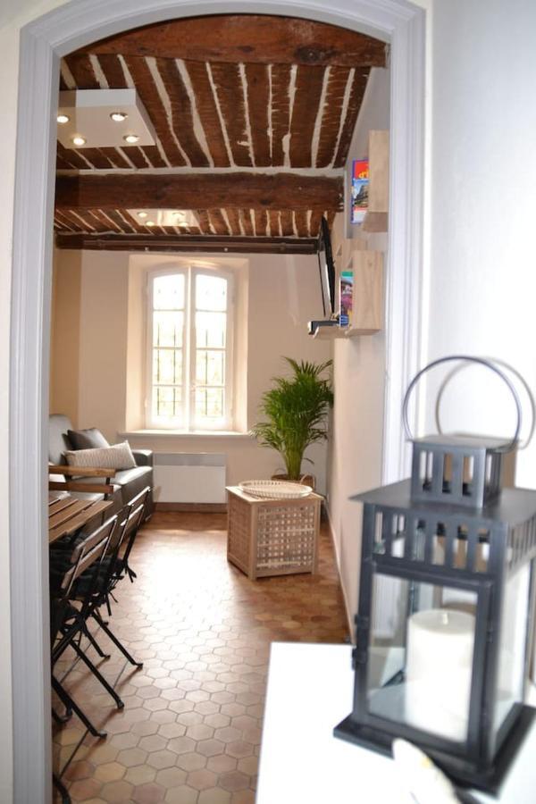 Appartement Antibes Vacances *